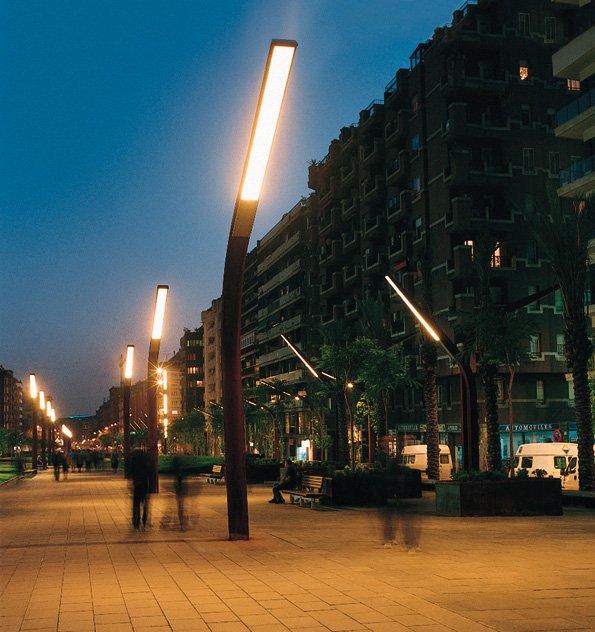 Наружное освещение городского парка выполненное на светильниках HERNANDEZ